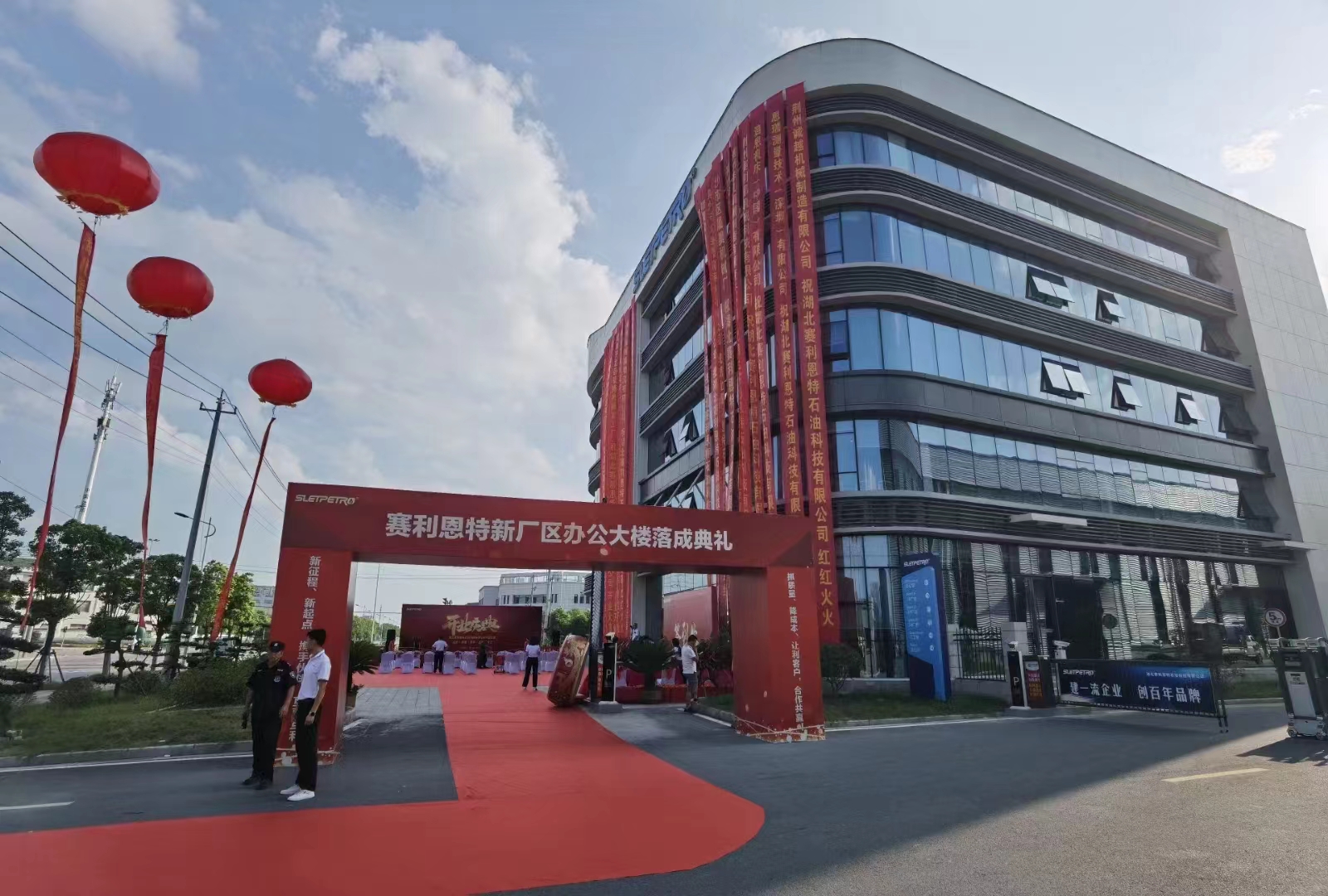 4feaaf6000d9949609a488c90d1d202.jpg 4feaaf6000d9949609a488c90d1d202.jpg